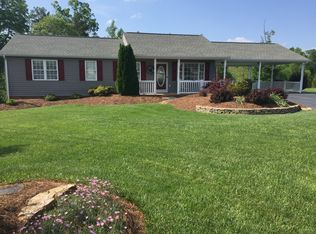 220 Leah Ct, Danville, VA 24540