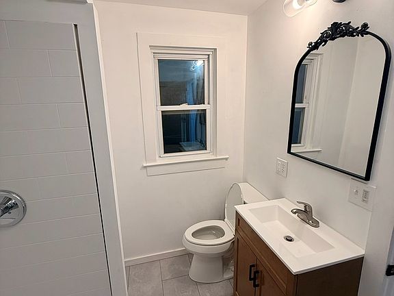 4th image of 11 Hill St #2