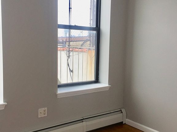 5th image of 144 Bruckner Blvd #2C