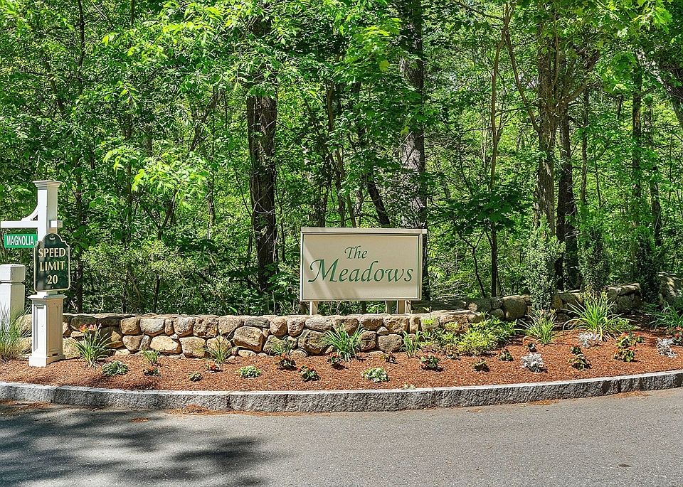 1st image of 202 Dahlia Dr Unit 202