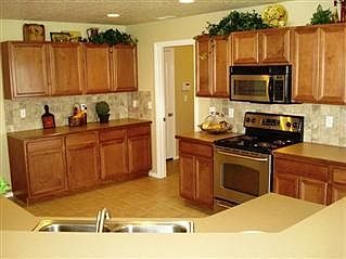 2nd image of 1978 Yellow Pine Dr