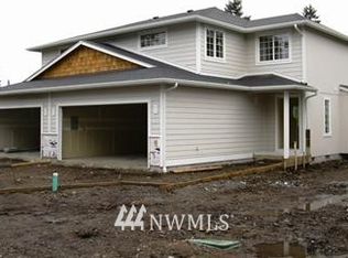 724-726 Violet Meadows St, Tacoma, WA