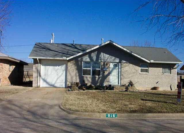 1st image of 916 N Gale Avenue Moore #73160