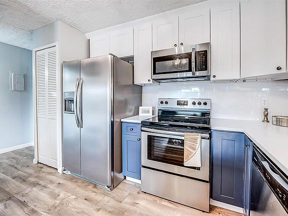 3rd image of 3465 S Poplar St APT 505