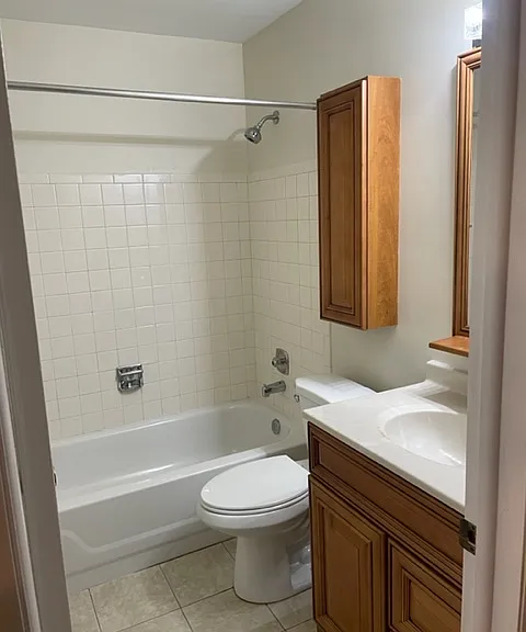 1133 Hawthorne Ct #B-1 — Photo 8
