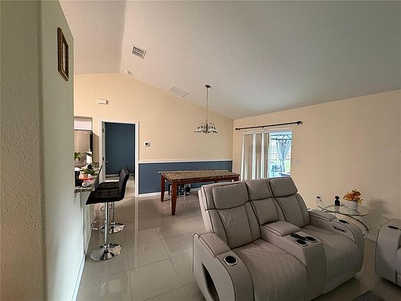 4th image of 14220 SPRING HILL DRIVE