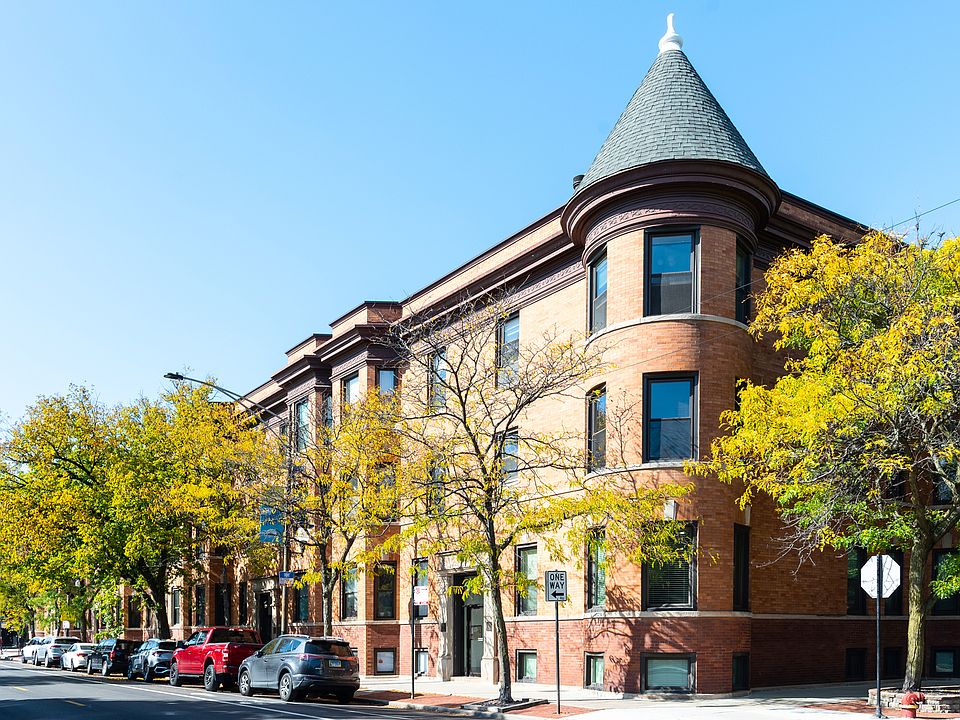 1st image of 1038 W Armitage Ave #B