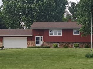 14719 W Robin Rd, Polo, IL 61064