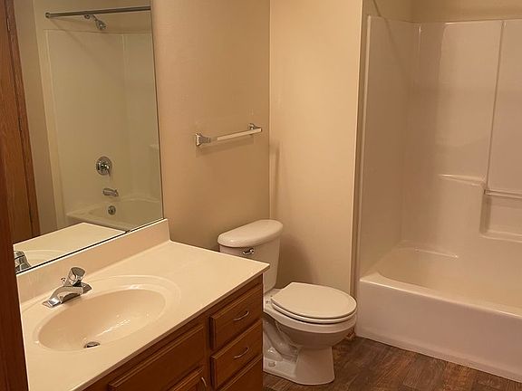 4th image of 925 Harrington Dr #931-307