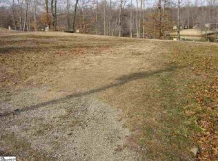 W Lakeview Dr, Duncan, SC 29334