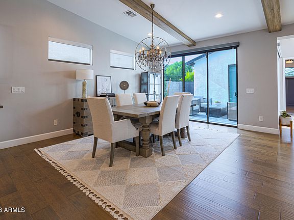 5th image of 215 E ASHWOOD Place