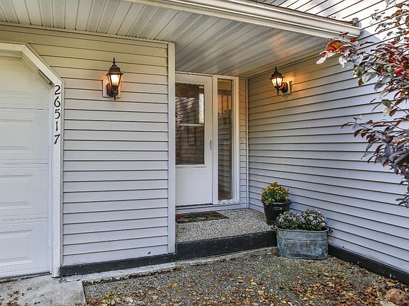 2nd image of 26517 Everton Cir