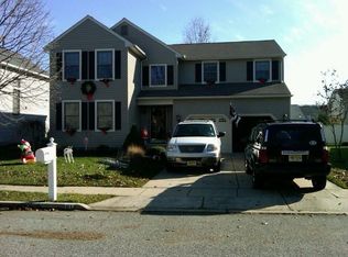 61 Tenby Ln, Marlton, NJ 08053