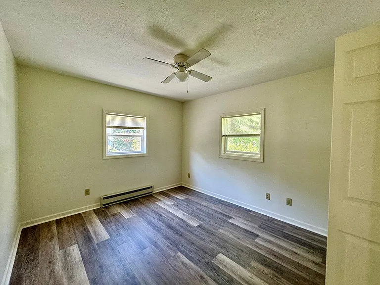 646-650 Hillwood Dr #652 — Photo 8