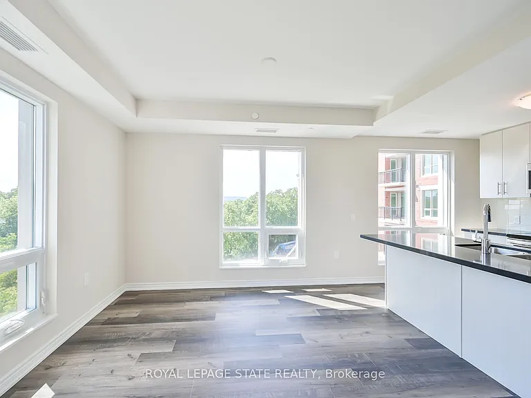2750 King St E #512 — Photo 16