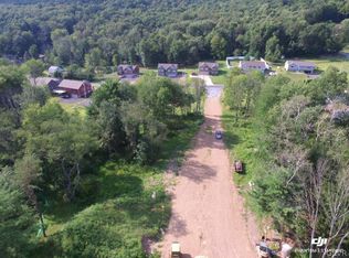 Tamarack Sq, Tamaqua, PA 18252