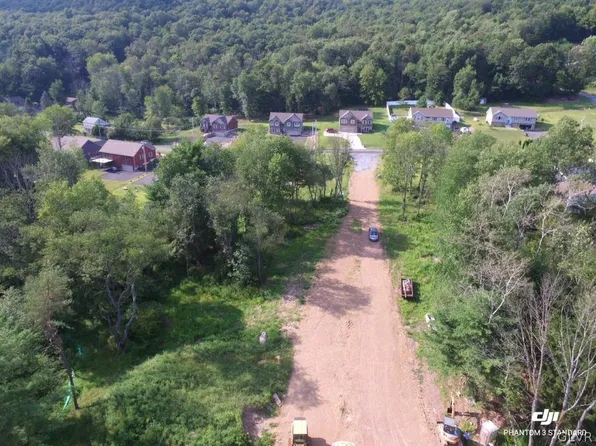 Tamarack Sq, Tamaqua, PA 18252