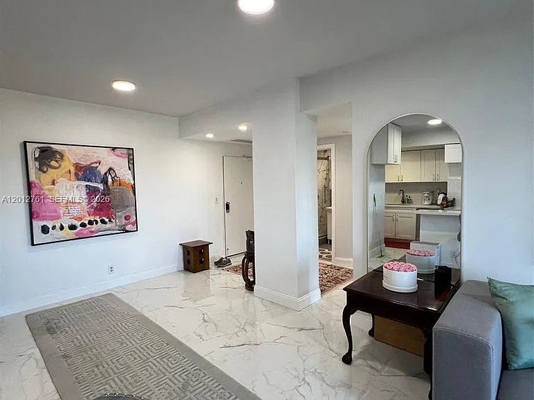 880 NE 69th St #11M — Photo 8