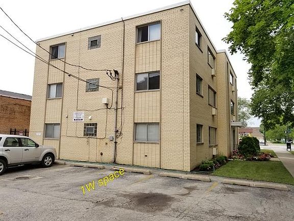 4th image of 5555 W Sunnyside Ave