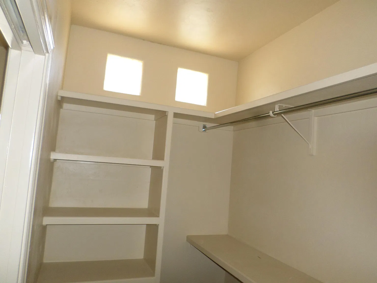 3 bed, 1750 sqft, $1,600 — Photo 4
