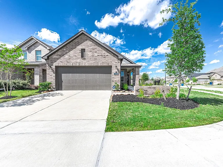 12531 Mulberry Creek Dr — Photo 2