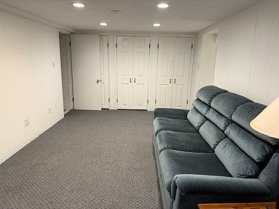 5th image of 18 Harwood Rd #2