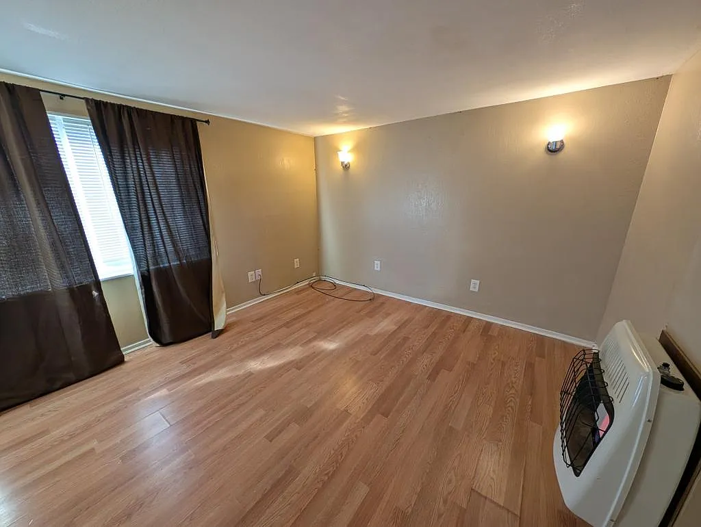 1144 N 8th Street — Photo 2
