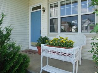 29 Kelly Dr, Bear, DE 19701