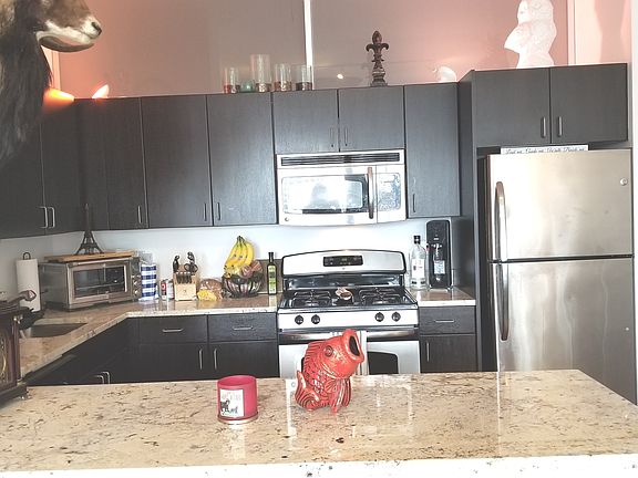 2nd image of 235 W Van Buren St Unit 4614