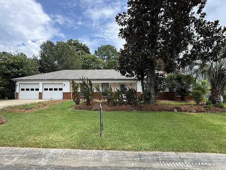 327 Bonnie Dr — Photo 20