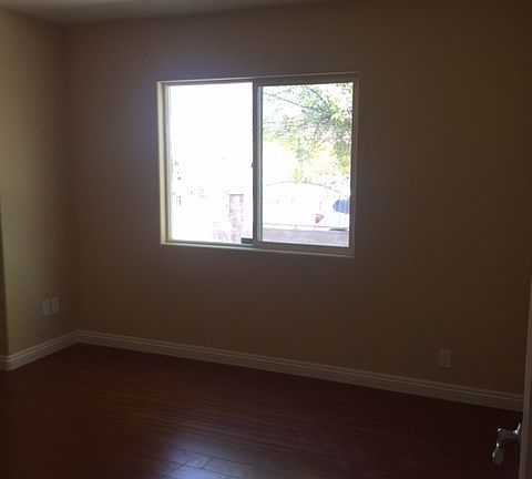 4th image of 7625 Hinds Ave