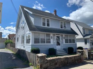 141 Rocton Ave, Bridgeport, CT 06606