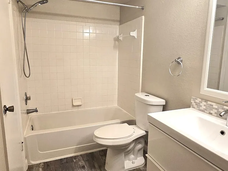3400 Pinewalk Dr N #928 — Photo 8