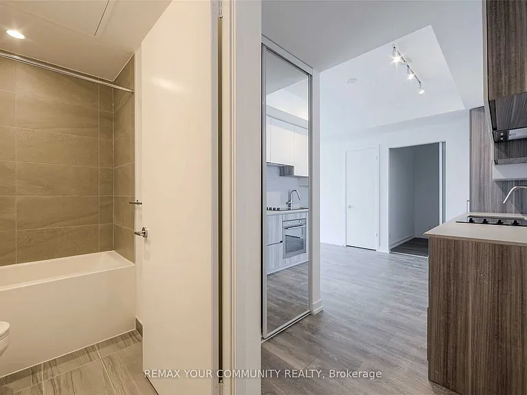 5 Buttermill Ave #2812 — Photo 3