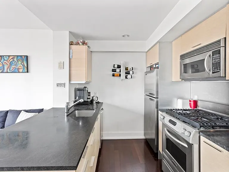 350 W 42nd St #23M — Photo 3