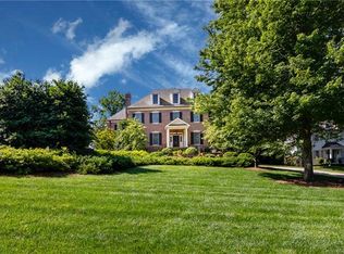 1919 Pinewood Cres, Charlotte, NC 28211