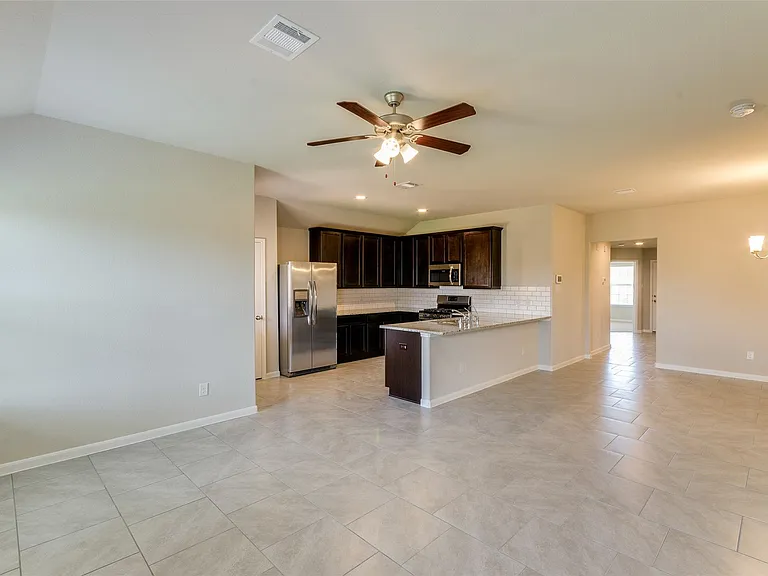 2213 Del Mar — Photo 17