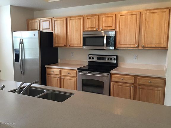 3rd image of 10075 GATE Parkway N #1504