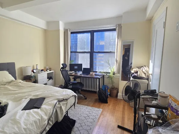 455 West 34th Street image 1 of 8