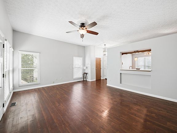 5th image of 4511 Hidden Ridge Ct