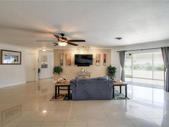 5th image of 4230 Vaughan Ln