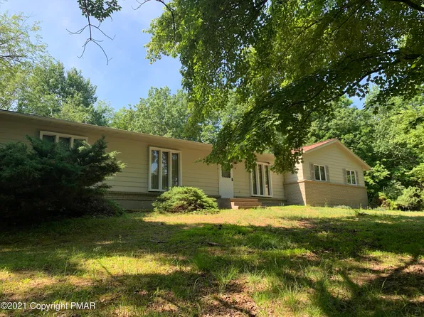 83 Balson Rd, Stroudsburg, PA 18360