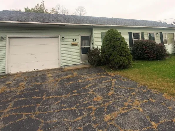25 Orchard Street, East Millinocket, ME 04430