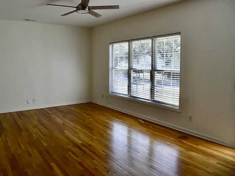 830 Jordan St — Photo 9