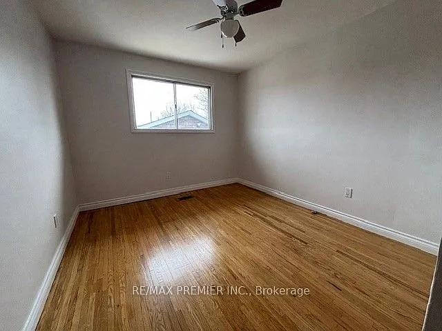 199 Gracedale Blvd #MAIN FLOOR — Photo 12