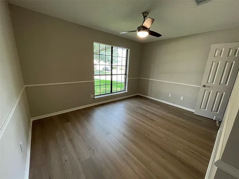 1015 Cascade Creek Dr — Photo 23