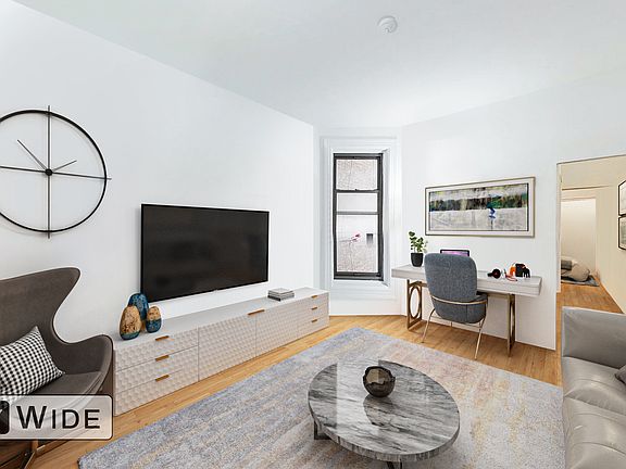 2nd image of 158 E 82nd St APT 3B