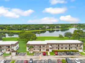 14935 SW 104th St, Miami, FL