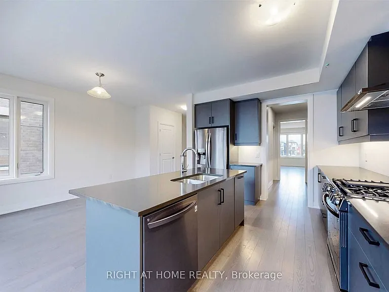 235 Vermont Ave — Photo 12