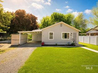 420 E 3rd St, Shoshone, ID 83352